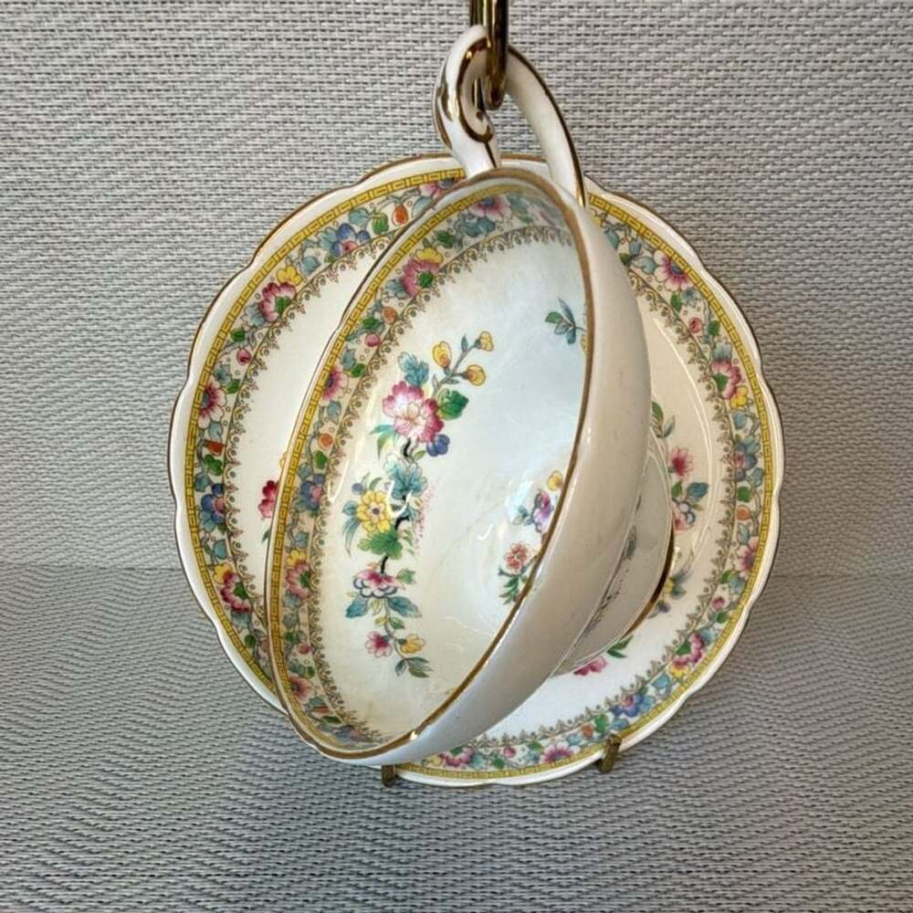 Foley Ming Rose Footed Cup and Saucer Set Bone China Made in England